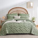 inron Sage Green Queen Comforter Set Tufted Bed in a Bag Queen 7 Pieces,Geometry Shabby Chic Boho Comforter and Sheet Set.Jacquard Farmhouse Bedding for All Season(Sage Green,90”*90”)