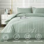 AveLom Sage Green Seersucker King Comforter Set (104×90 inches), 3 Pieces – 100% Soft Washed Microfiber Lightweight Comforter with 2 Pillowcases, All Season Down Alternative Comforter Set for Bedding